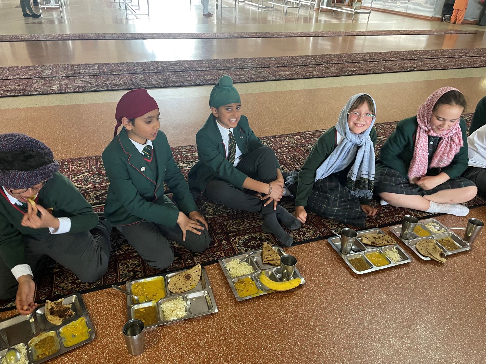 St Benedict's Junior School Year 5 pupils  visit a Gurdwara