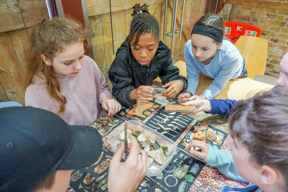 St Benedict's archaeology activity on the Thames