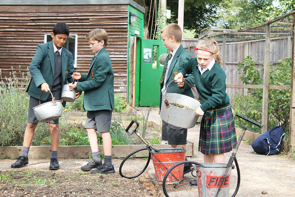 St Benedict's Junior School trip to the 1940s Experience