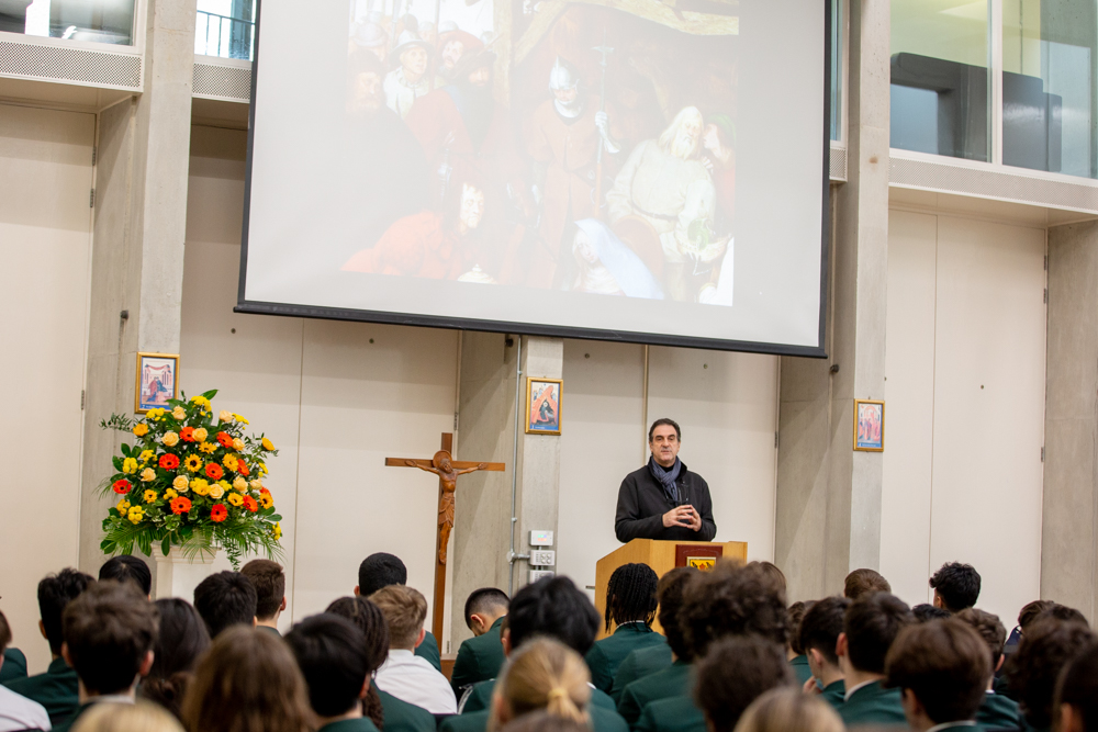 Director of the National Gallery Dr Gabriele Finaldi talks to St Benedict's students