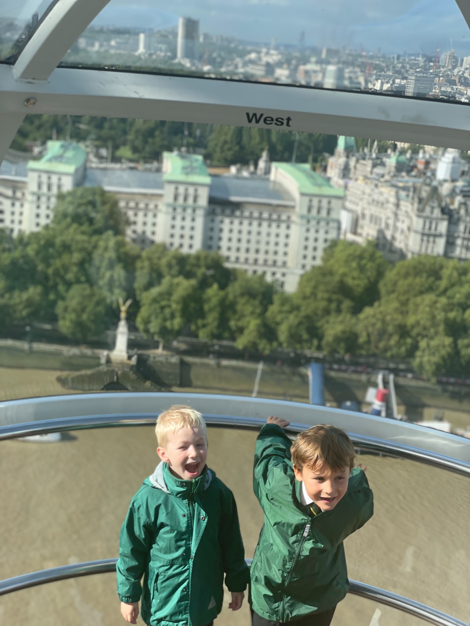​    St Benedict's Junior School trip to London