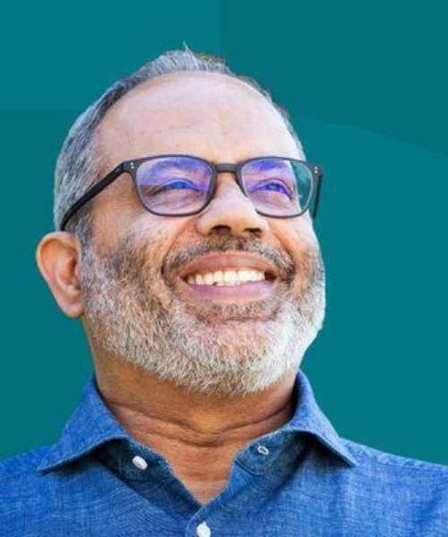 News » Professor Carlos Lopes: 'Is Africa the World's Future?'