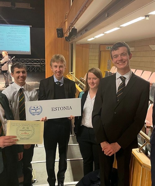 News » Model United Nations Commendation